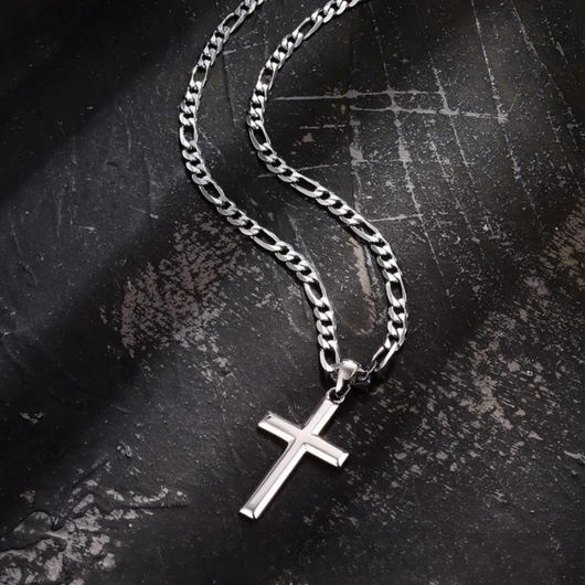 Cruz de acero inoxidable en capas